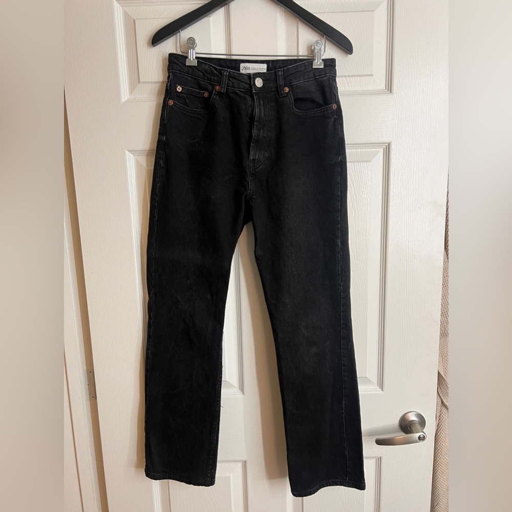 zara straight leg mid/high rise black jeans